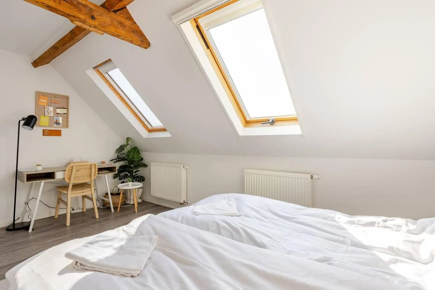 Family Friendly Guest Room With Ac And Free Street Parking Hemiksem Bed & Breakfast