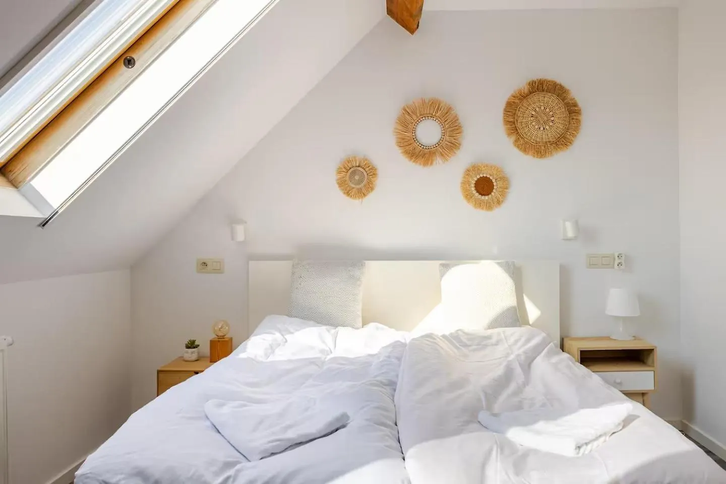 Bed & Breakfast Family Friendly Guest Room With Ac And Free Street Parking Hemiksem Belgium